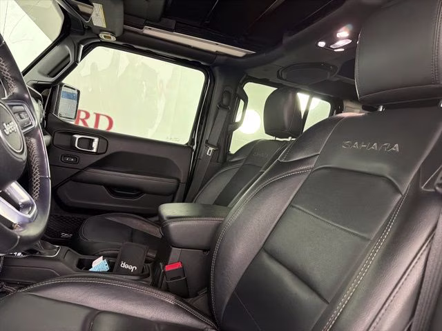 2020 Black Clearcoat Jeep Wrangler Unlimited Sahara 4X4 SUV