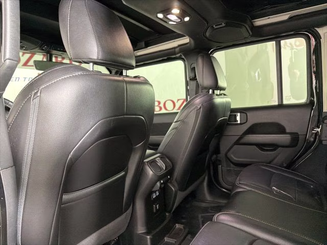 2020 Black Clearcoat Jeep Wrangler Unlimited Sahara 4X4 SUV