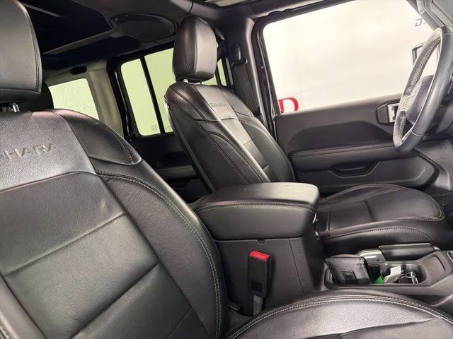 2020 Black Clearcoat Jeep Wrangler Unlimited Sahara 4X4 SUV