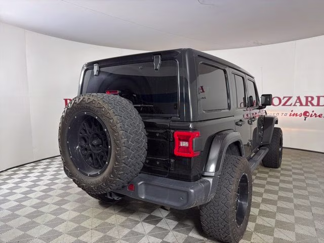 2020 Black Clearcoat Jeep Wrangler Unlimited Sahara 4X4 SUV