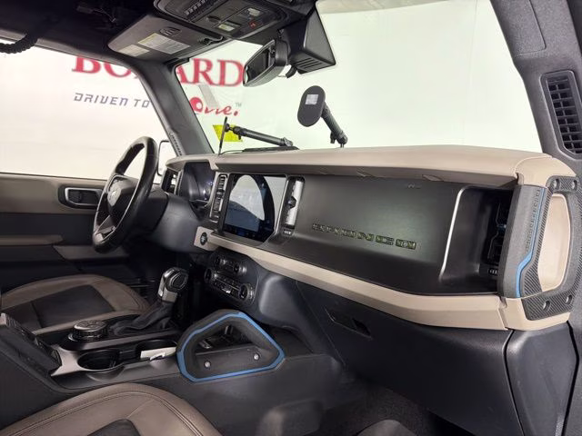 2022 Green Metallic Ford Bronco Wildtrak 4X4 SUV