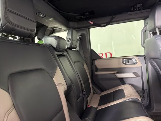 2022 Green Metallic Ford Bronco Wildtrak 4X4 SUV