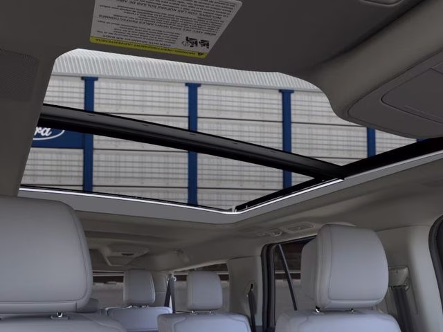 2026 Star White Metallic Tri-Coat Ford Expedition Max Platinum 4X4 SUV