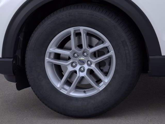 2026 Star White Metallic Tri-Coat Ford Explorer Active RWD SUV