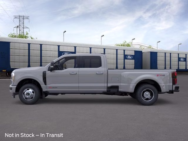 2026 Avalanche Ford Super Duty F-350 DRW XL DRW 4X4 Truck