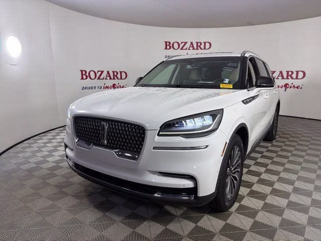 2023 Pristine White Metallic Tri-Coat Lincoln Aviator Reserve AWD SUV