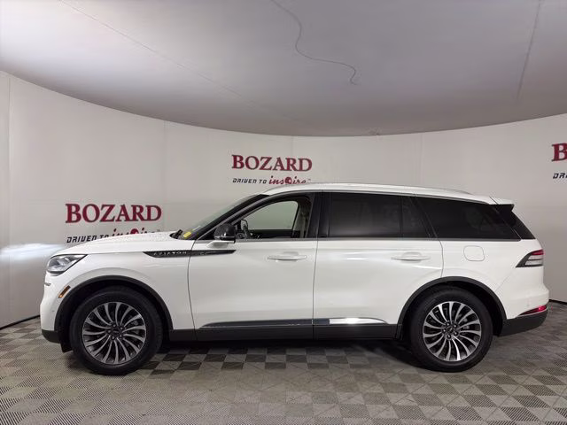 2023 Pristine White Metallic Tri-Coat Lincoln Aviator Reserve AWD SUV