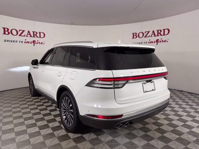 2023 Pristine White Metallic Tri-Coat Lincoln Aviator Reserve AWD SUV
