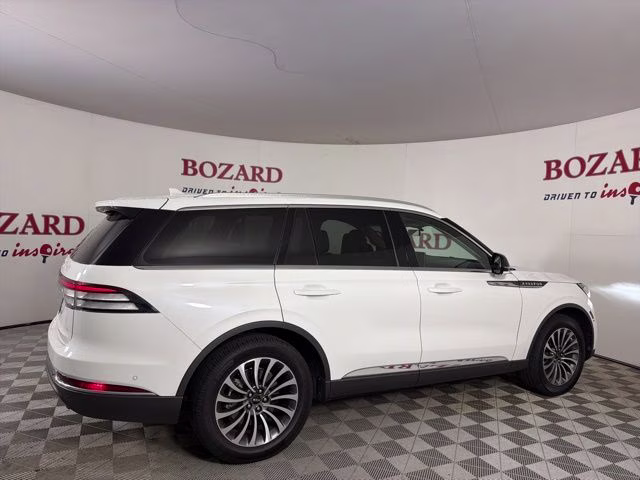 2023 Pristine White Metallic Tri-Coat Lincoln Aviator Reserve AWD SUV