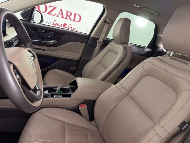 2023 Ceramic Pearl Metallic Tri-Coat Lincoln Corsair Reserve FWD SUV
