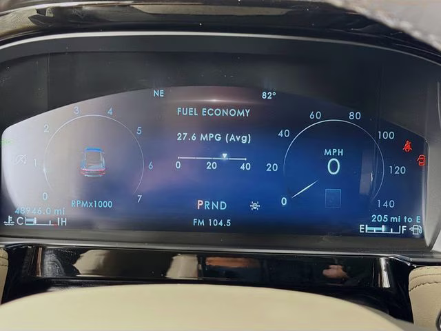 2023 Ceramic Pearl Metallic Tri-Coat Lincoln Corsair Reserve FWD SUV