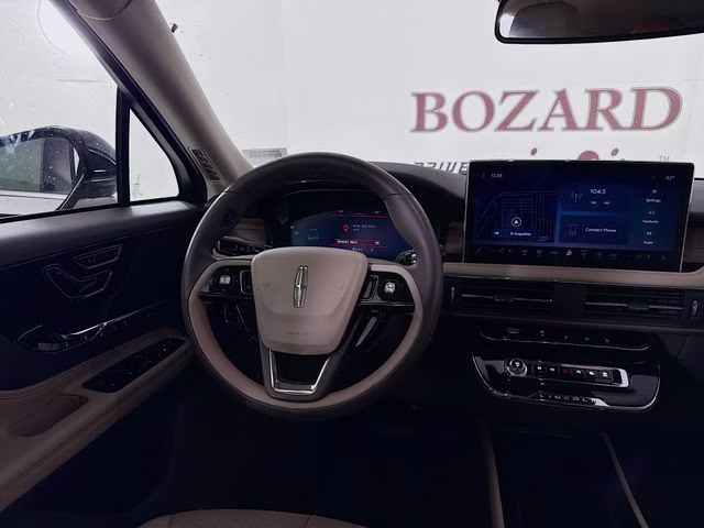 2023 Ceramic Pearl Metallic Tri-Coat Lincoln Corsair Reserve FWD SUV