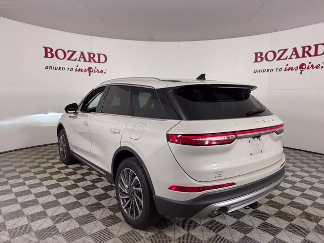 2023 Ceramic Pearl Metallic Tri-Coat Lincoln Corsair Reserve FWD SUV
