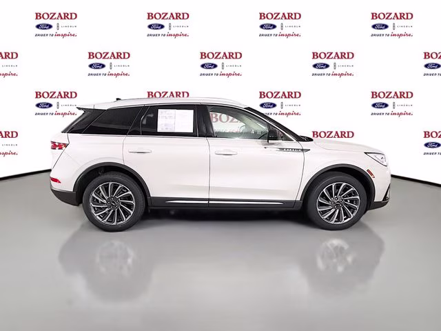 2023 Ceramic Pearl Metallic Tri-Coat Lincoln Corsair Reserve FWD SUV