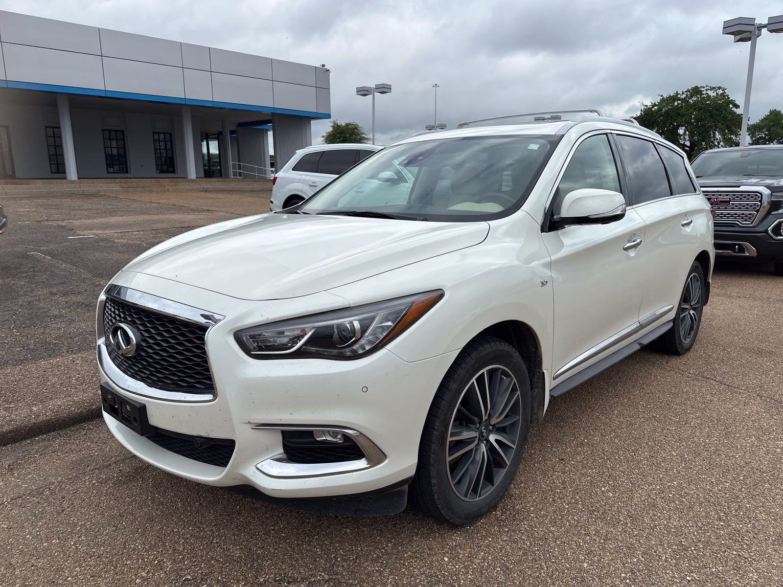 2020 Majestic INFINITI QX60 LUXE AWD SUV