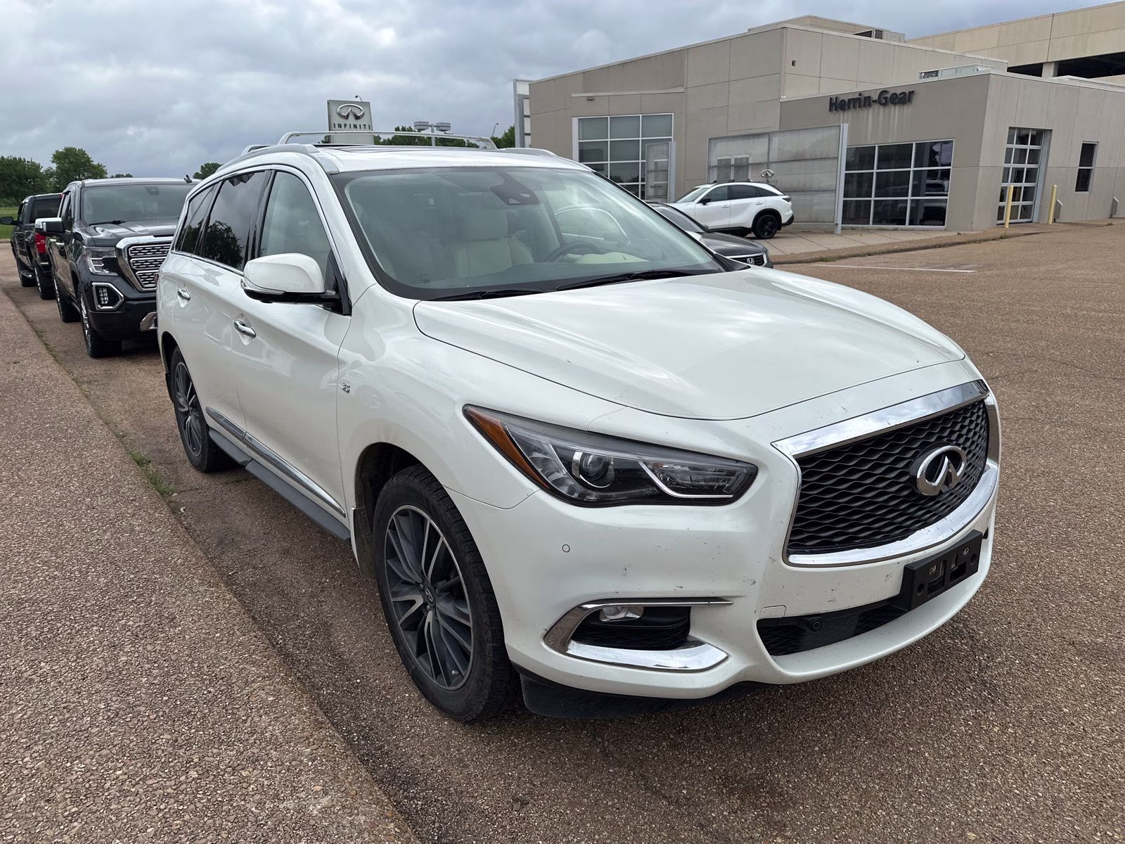 2020 Majestic INFINITI QX60 LUXE AWD SUV