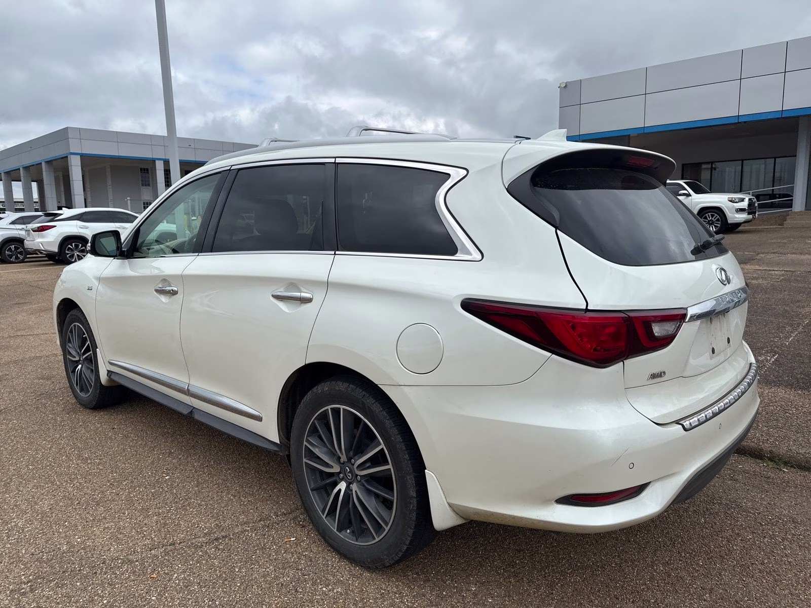 2020 Majestic INFINITI QX60 LUXE AWD SUV