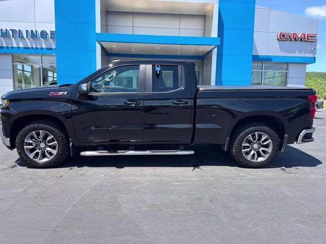 2019 Black Chevrolet Silverado 1500 LT 4X4 Truck