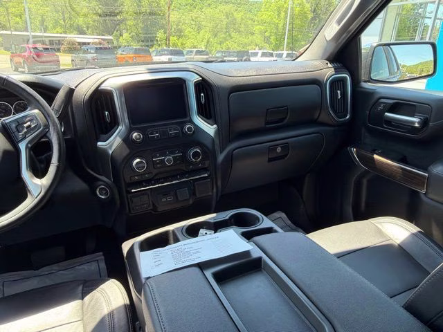 2019 Black Chevrolet Silverado 1500 LT 4X4 Truck