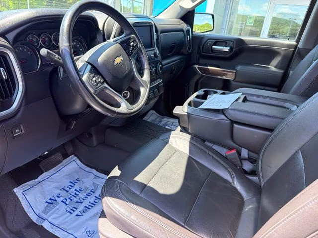 2019 Black Chevrolet Silverado 1500 LT 4X4 Truck