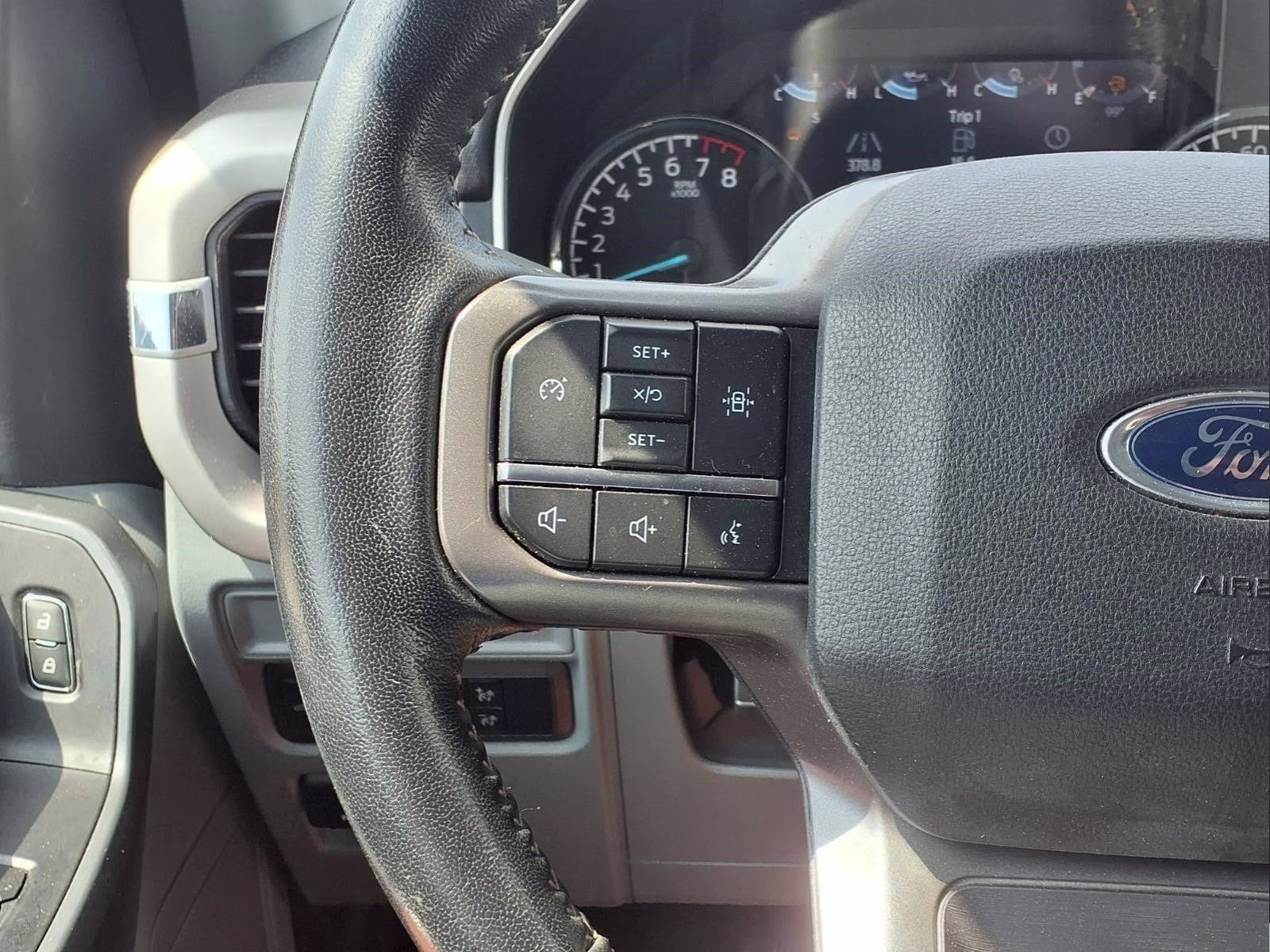 2021 Blue Metallic Ford F-150 XLT RWD Truck