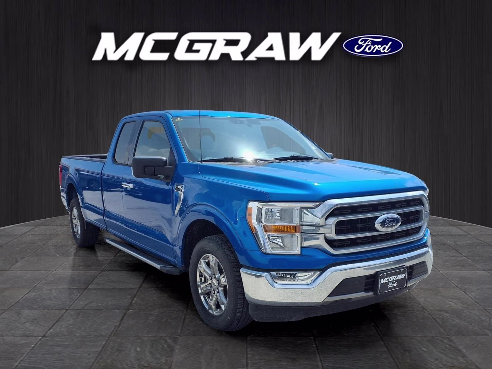 2021 Blue Metallic Ford F-150 XLT RWD Truck