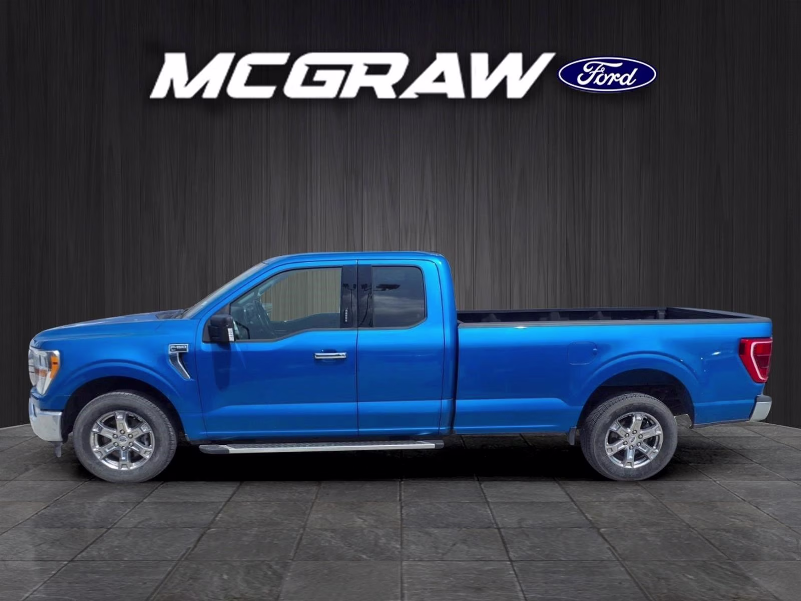 2021 Blue Metallic Ford F-150 XLT RWD Truck
