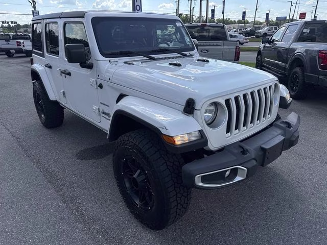 2019 Bright White Clearcoat Jeep Wrangler Unlimited Sahara 4X4 SUV