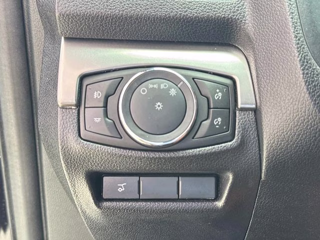 2019 Black Metallic Ford Explorer XLT FWD SUV