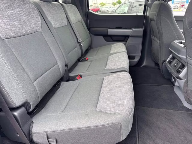 2023 Oxford White Ford Super Duty F-250 SRW XLT 4X4 Truck