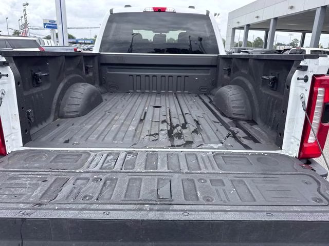 2023 Oxford White Ford Super Duty F-250 SRW XLT 4X4 Truck