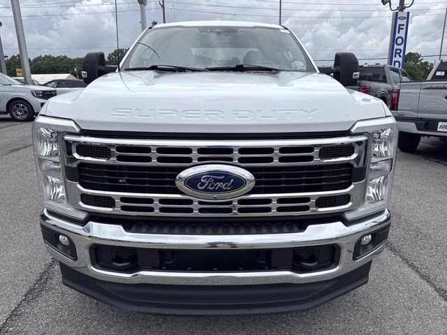 2023 Oxford White Ford Super Duty F-250 SRW XLT 4X4 Truck