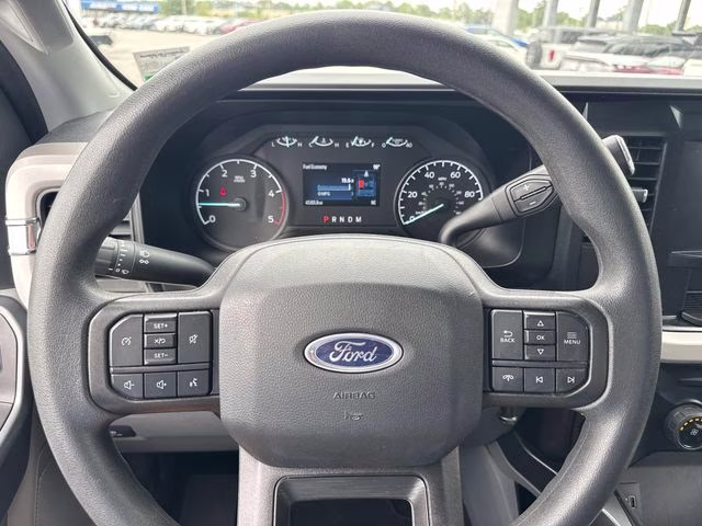 2023 Oxford White Ford Super Duty F-250 SRW XLT 4X4 Truck