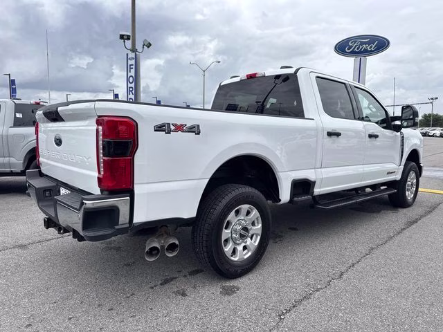 2023 Oxford White Ford Super Duty F-250 SRW XLT 4X4 Truck