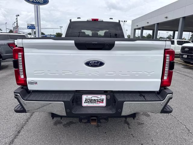 2023 Oxford White Ford Super Duty F-250 SRW XLT 4X4 Truck