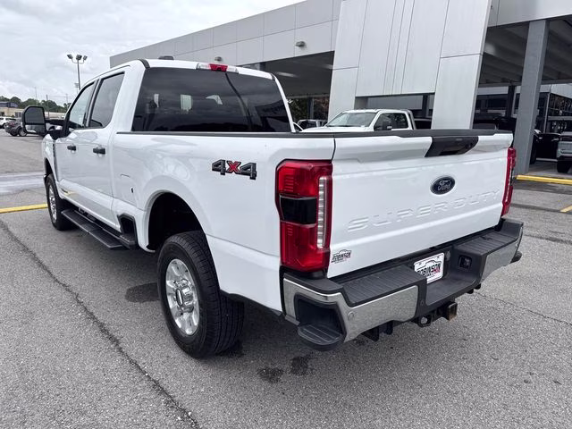 2023 Oxford White Ford Super Duty F-250 SRW XLT 4X4 Truck