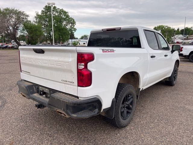 2024 Summit White Chevrolet Silverado 1500 Custom Trail Boss 4X4 Truck