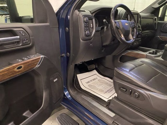 2020 Northsky Blue Metallic Chevrolet Silverado 2500HD High Country 4X4 Truck