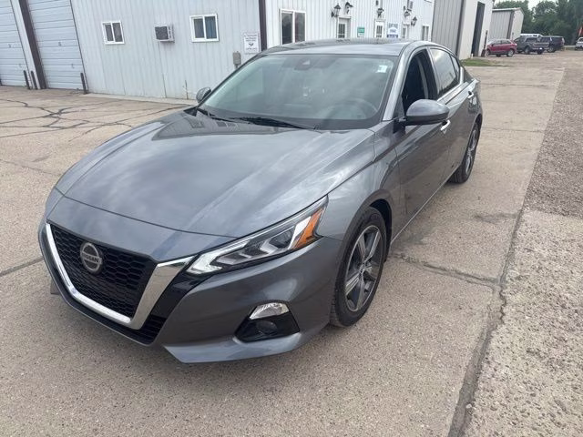 2020 Gun Metallic Nissan Altima 2.5 SL AWD Sedan