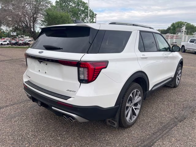 2025 White Metallic Ford Explorer Platinum 4X4 SUV