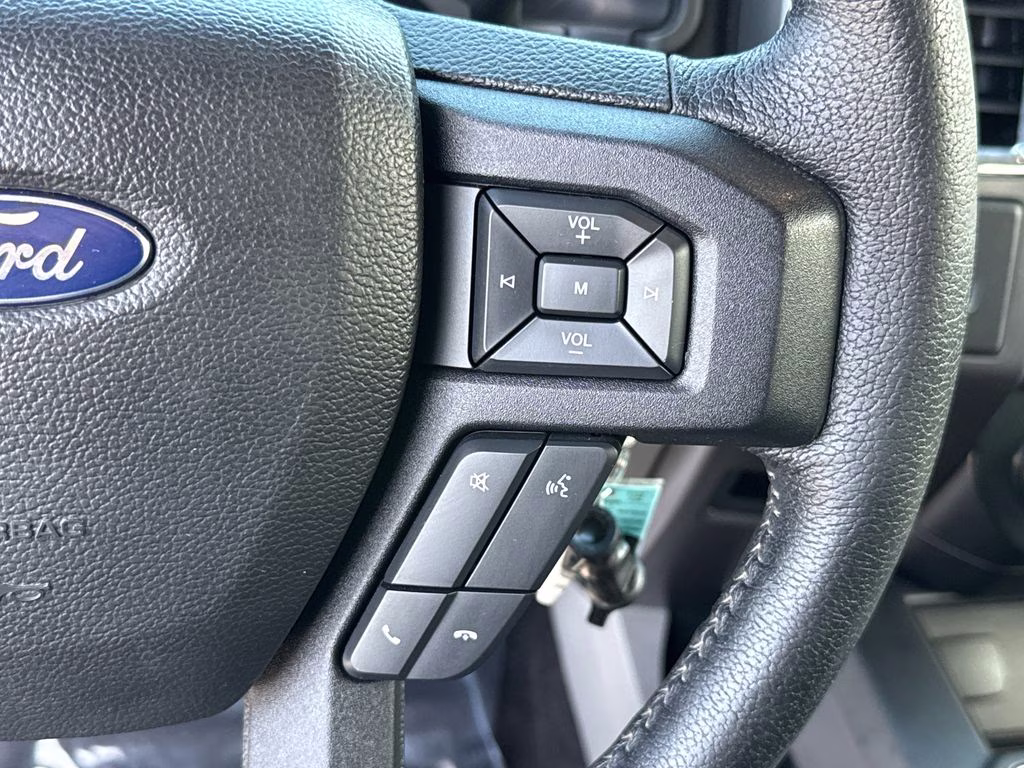 2016 Magnetic Metallic Ford F-150 XLT RWD Truck