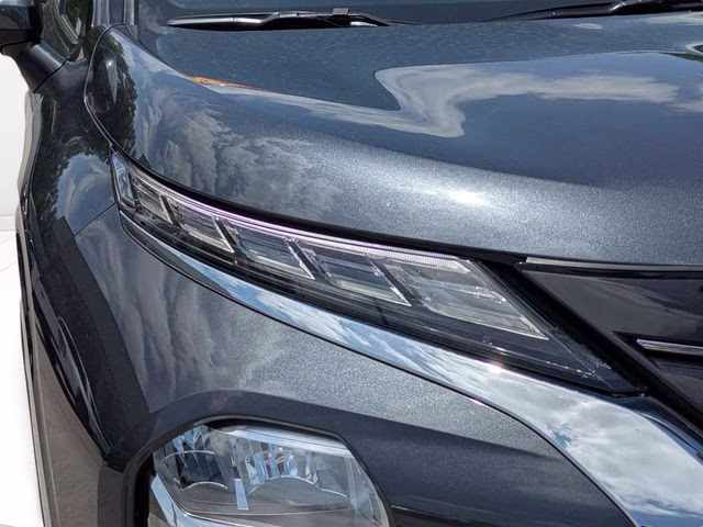 2024 Blue Mitsubishi Outlander SE FWD SUV