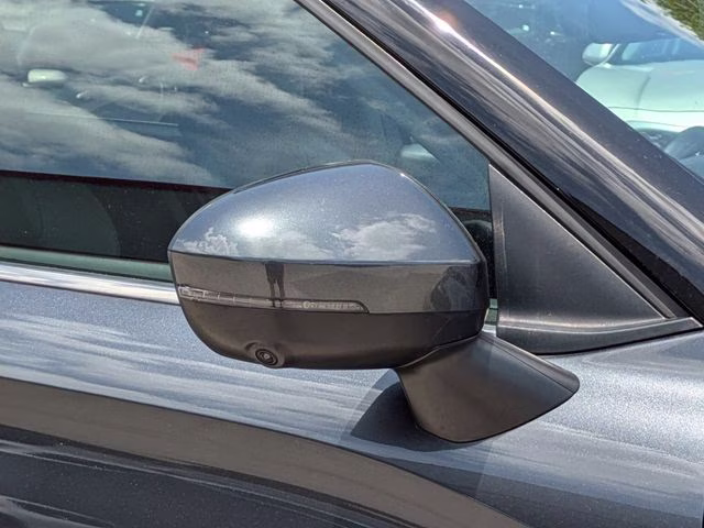 2024 Blue Mitsubishi Outlander SE FWD SUV