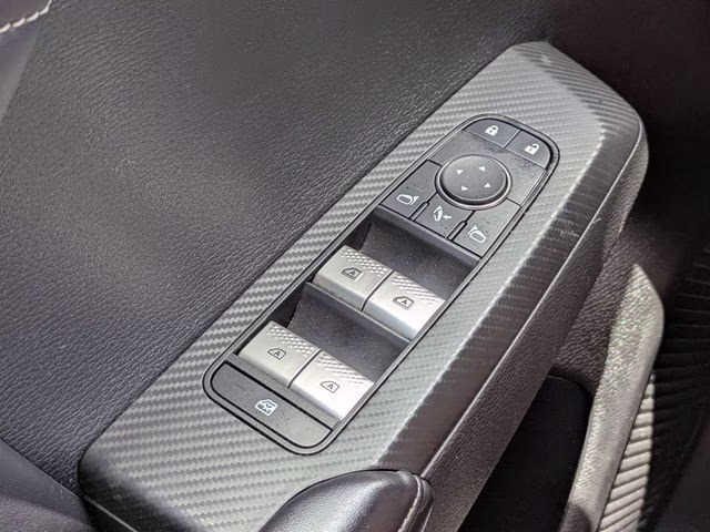 2024 Blue Mitsubishi Outlander SE FWD SUV