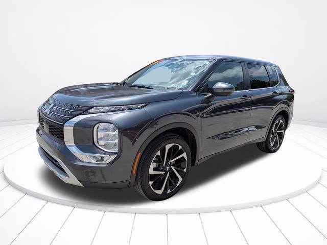 2024 Blue Mitsubishi Outlander SE FWD SUV