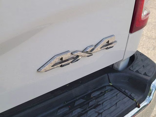 2021 Bright White Clearcoat Ram 2500 Big Horn 4X4 Truck