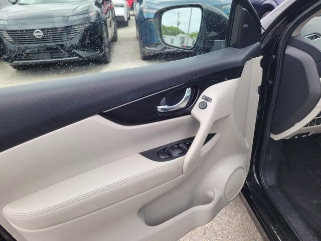2022 Magnetic Black Pearl Nissan Rogue Sport SL AWD SUV