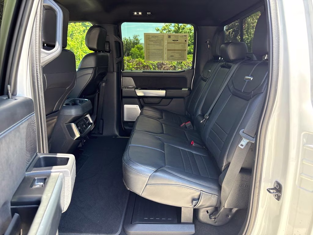 2025 White Metallic Ford Super Duty F-250 SRW Platinum 4X4 Truck