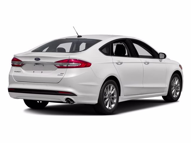 2018 Oxford White Ford Fusion SE FWD Sedan