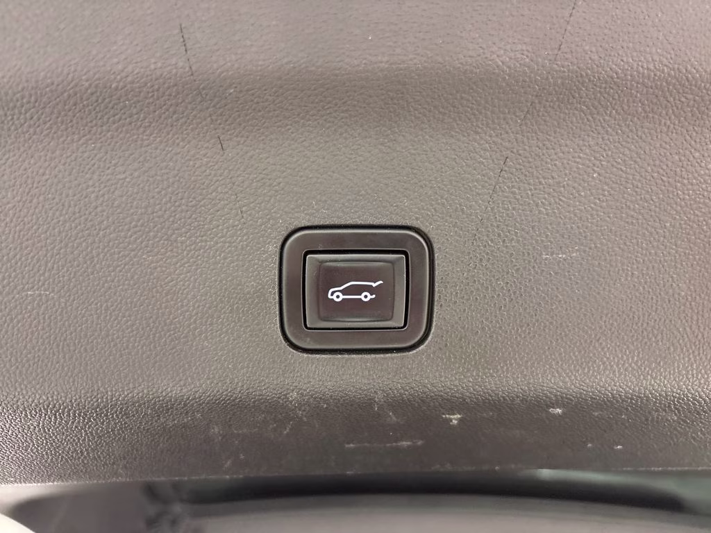 2021 Satin Steel Metallic GMC Yukon XL SLT 4X4 SUV